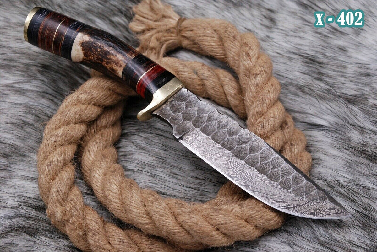 Custom Handmade Damascus Steel Hunting Skinning Knife Deer Stag Handle Survival - Image 1