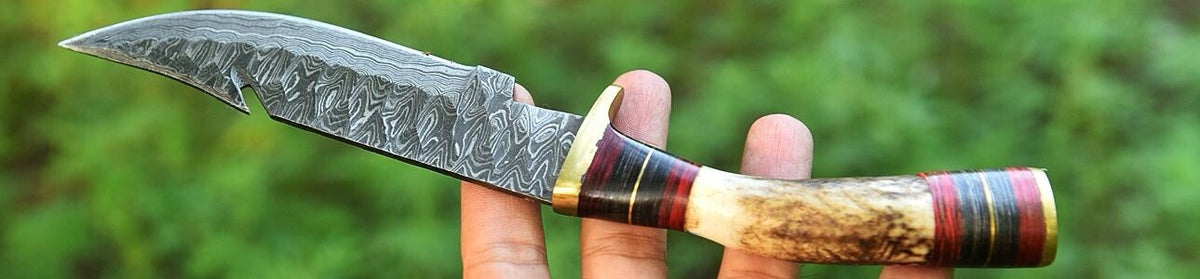 Handmade Damascus Fixed Gut-hook Blade Hunting Skinning Knife Stag Antler Handle - Image 1