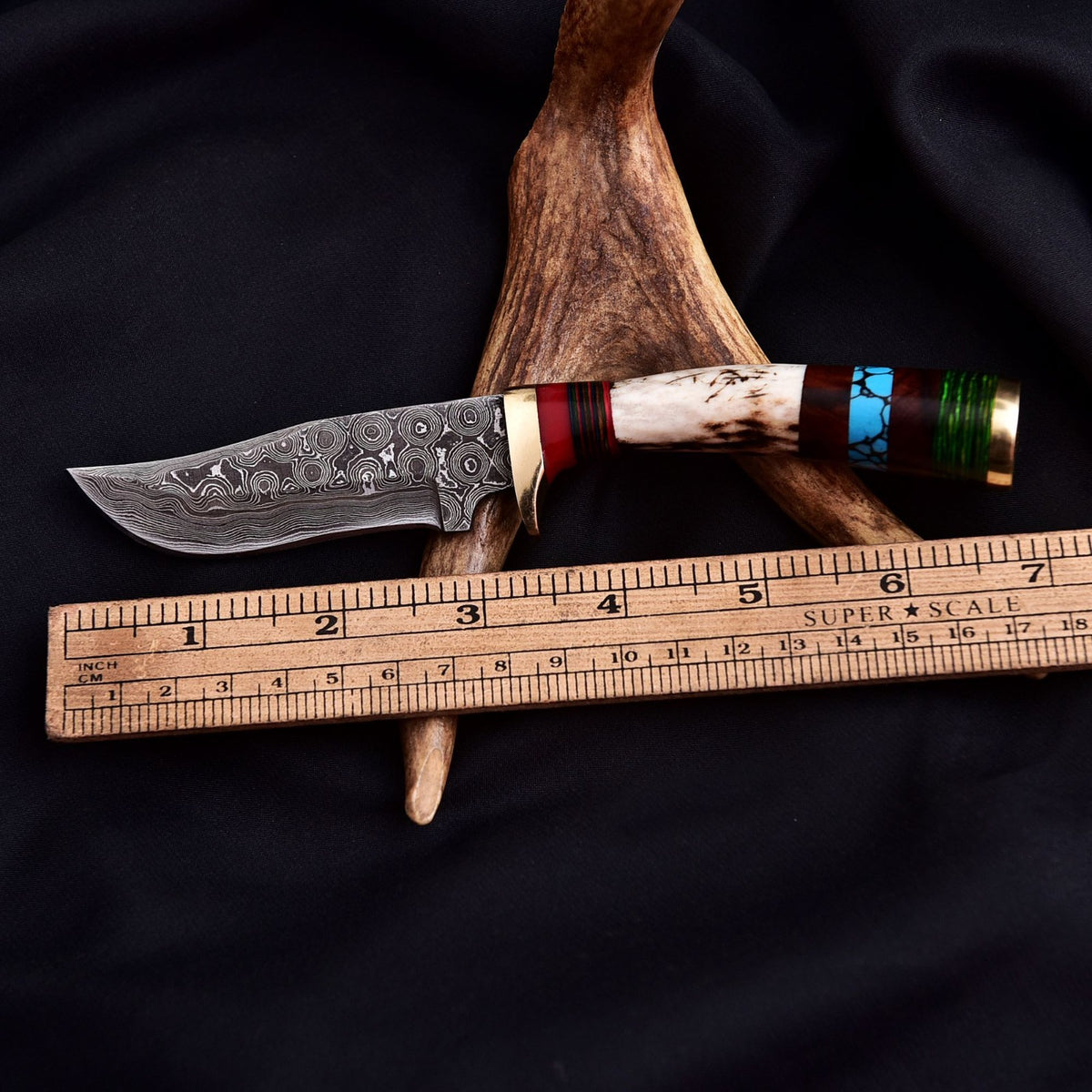 Custom Handmade Damascus Steel Blade Skinning Knife Original Stag Antler Handle - Image 4