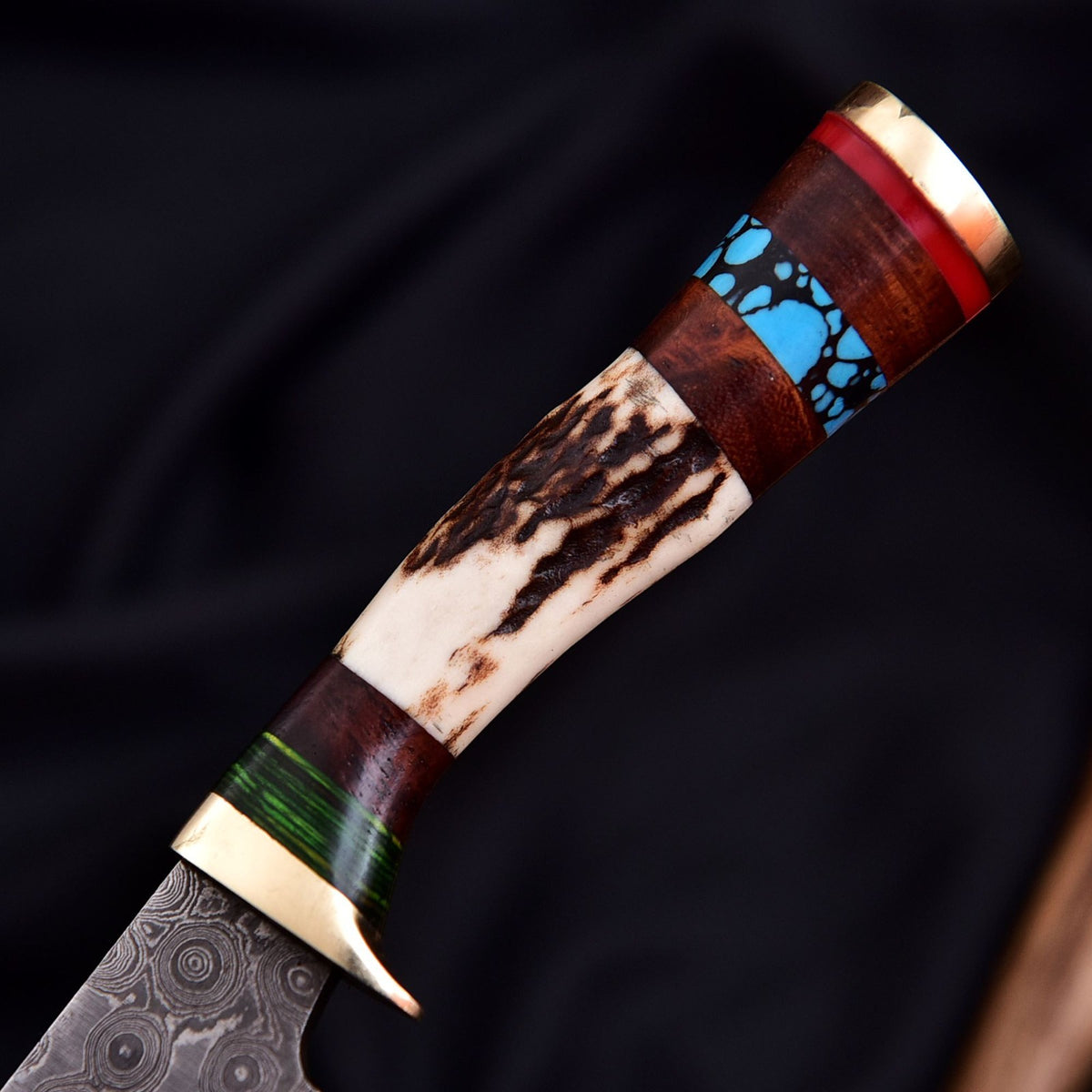 Edc Damascus Steel Blade Skinning Knife Original Stag Antler Handle Brass Guard - Image 3